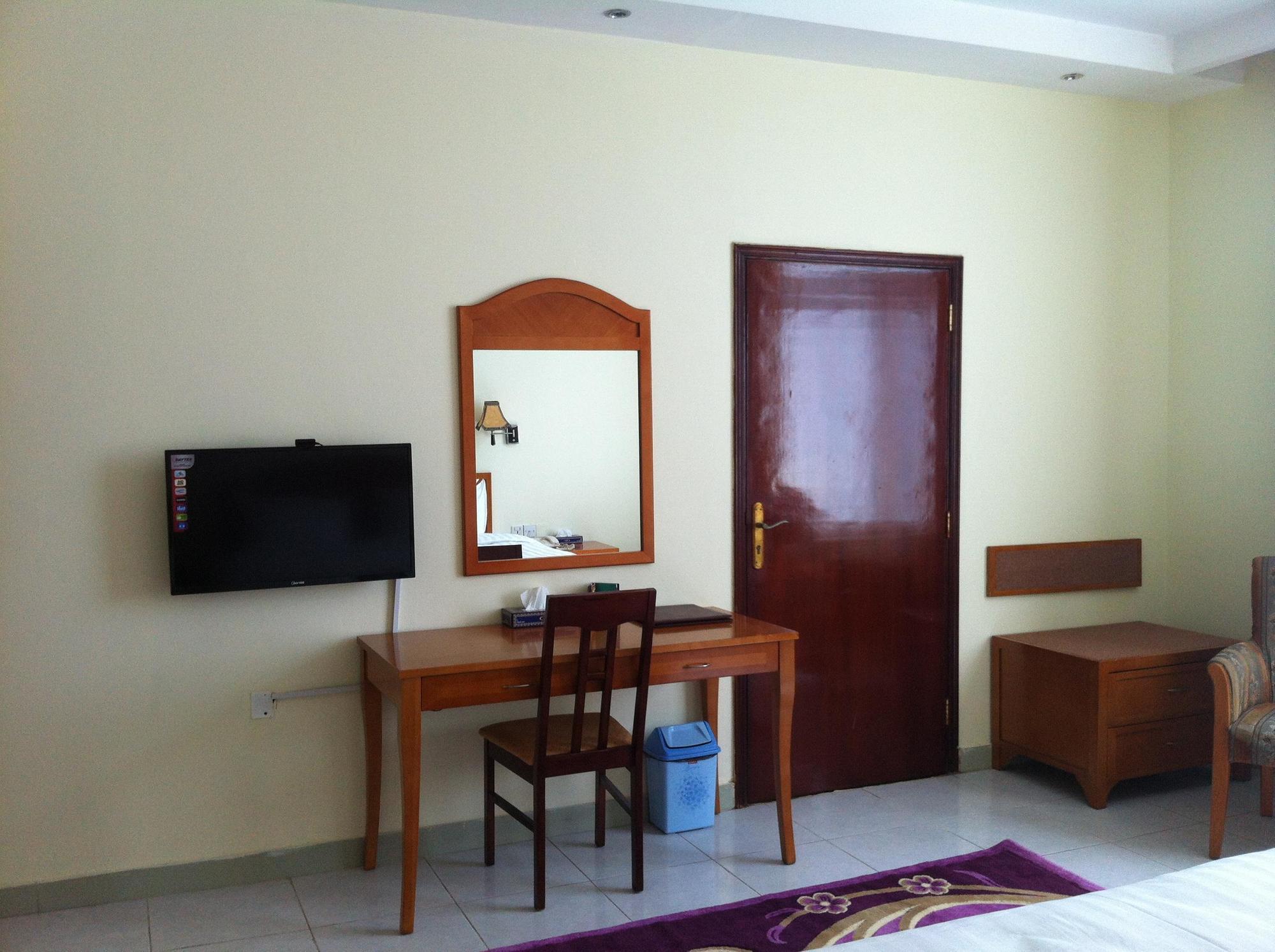 Oyo 366 Waves Hotel Ajman Eksteriør bilde