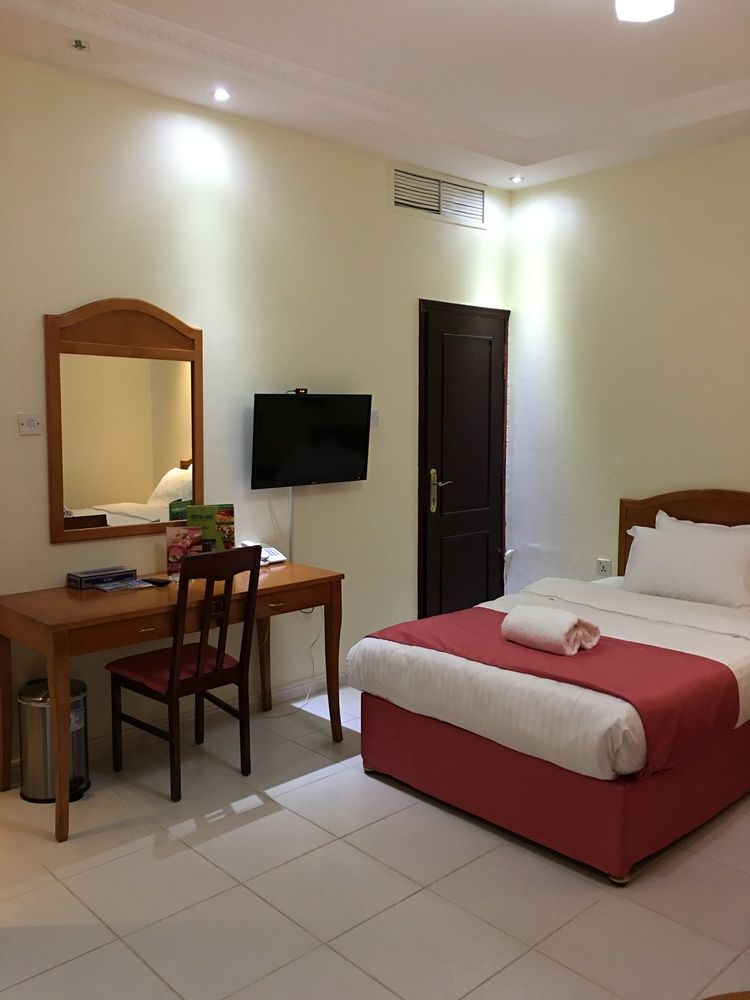 Oyo 366 Waves Hotel Ajman Eksteriør bilde