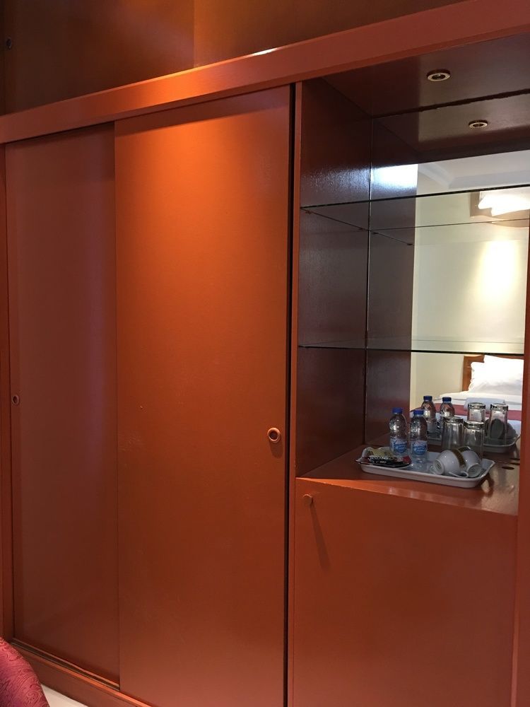 Oyo 366 Waves Hotel Ajman Eksteriør bilde