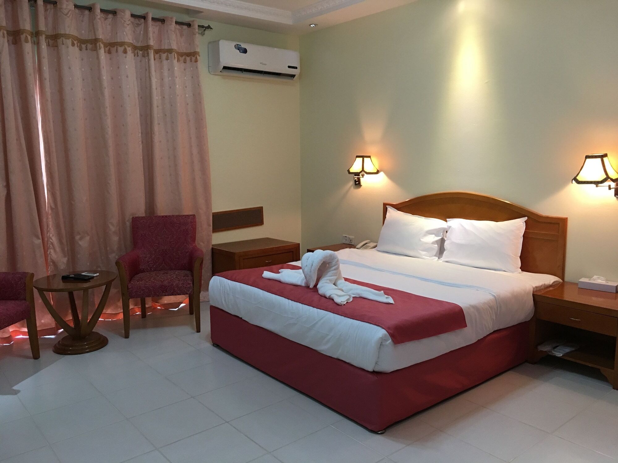 Oyo 366 Waves Hotel Ajman Eksteriør bilde