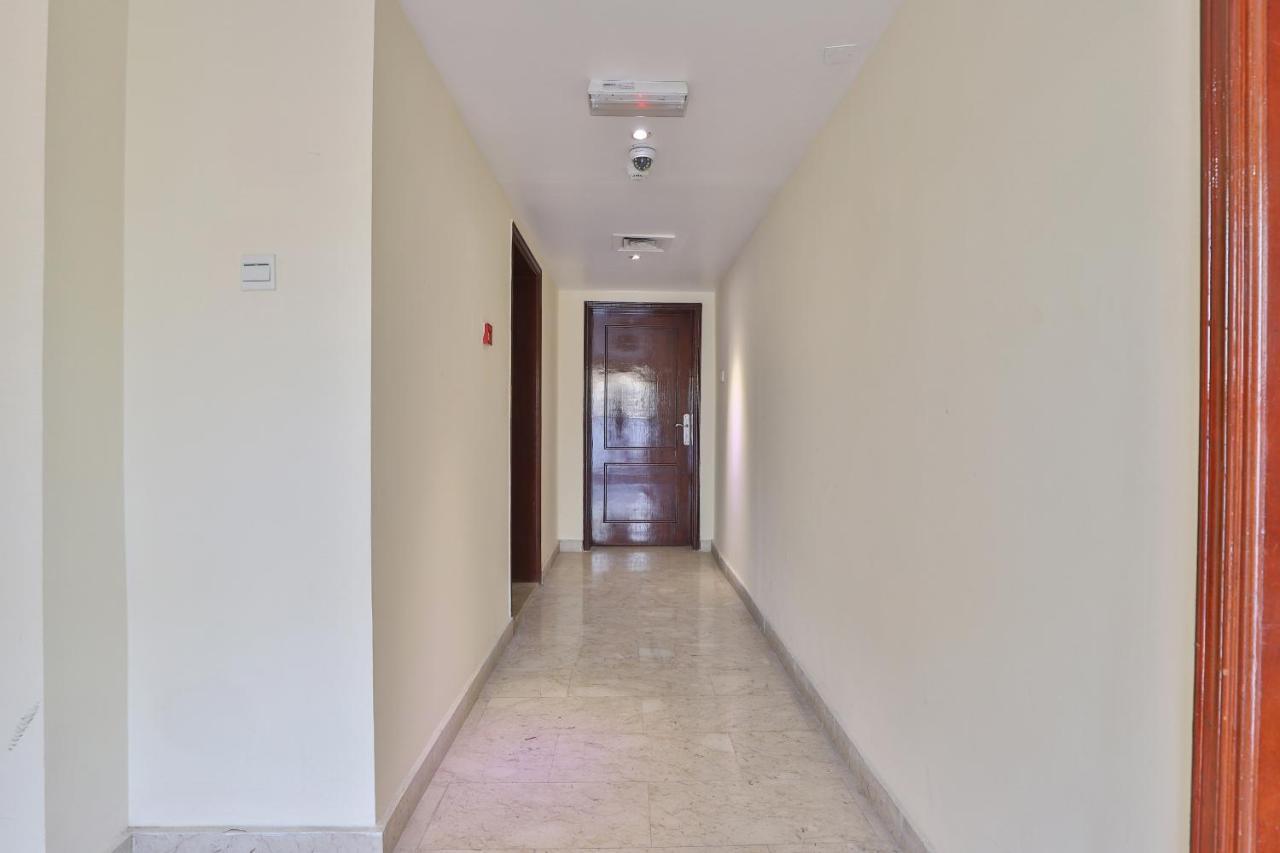 Oyo 366 Waves Hotel Ajman Eksteriør bilde