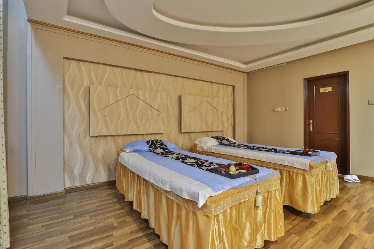 Oyo 366 Waves Hotel Ajman Eksteriør bilde