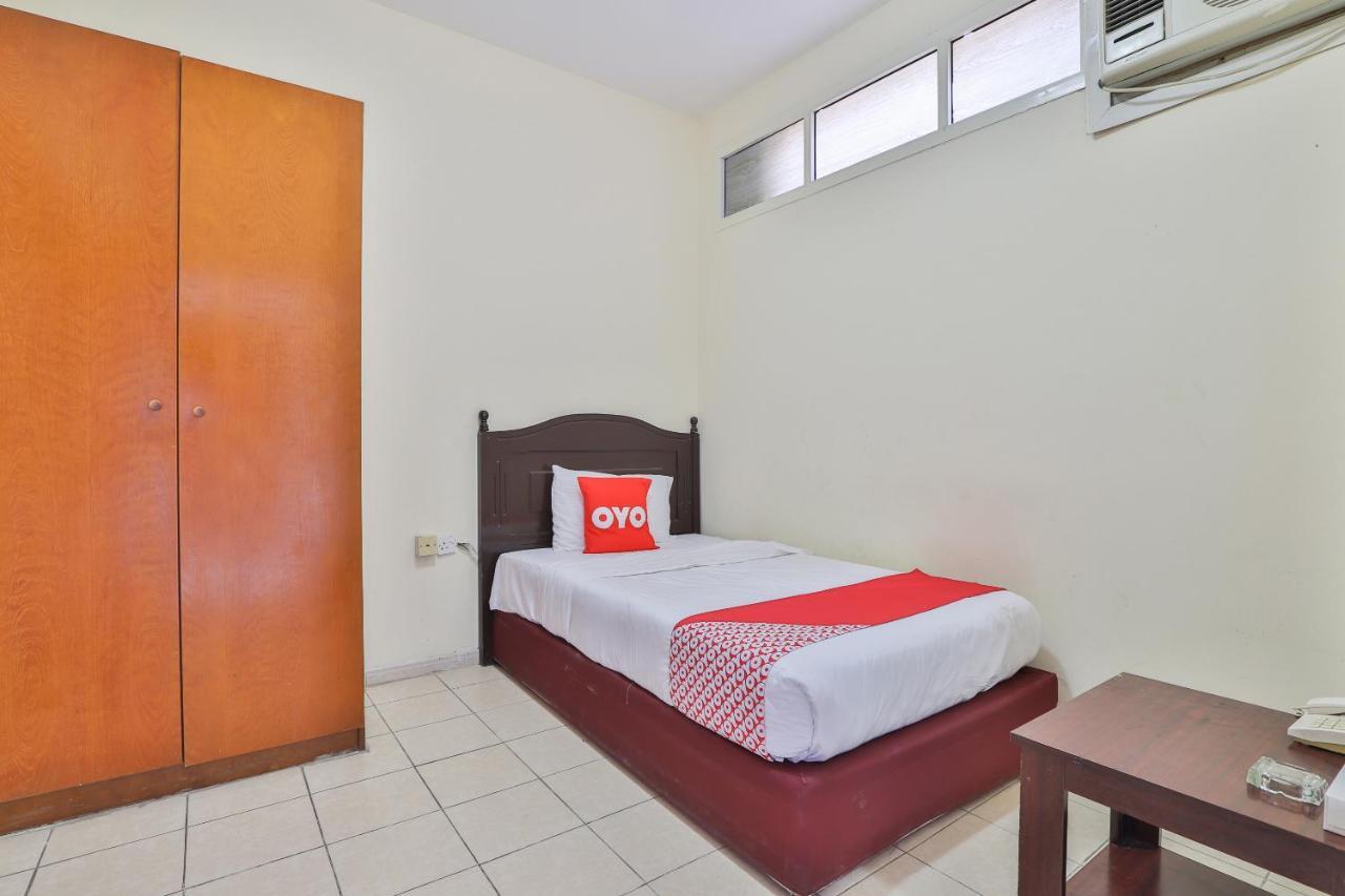Oyo 366 Waves Hotel Ajman Eksteriør bilde