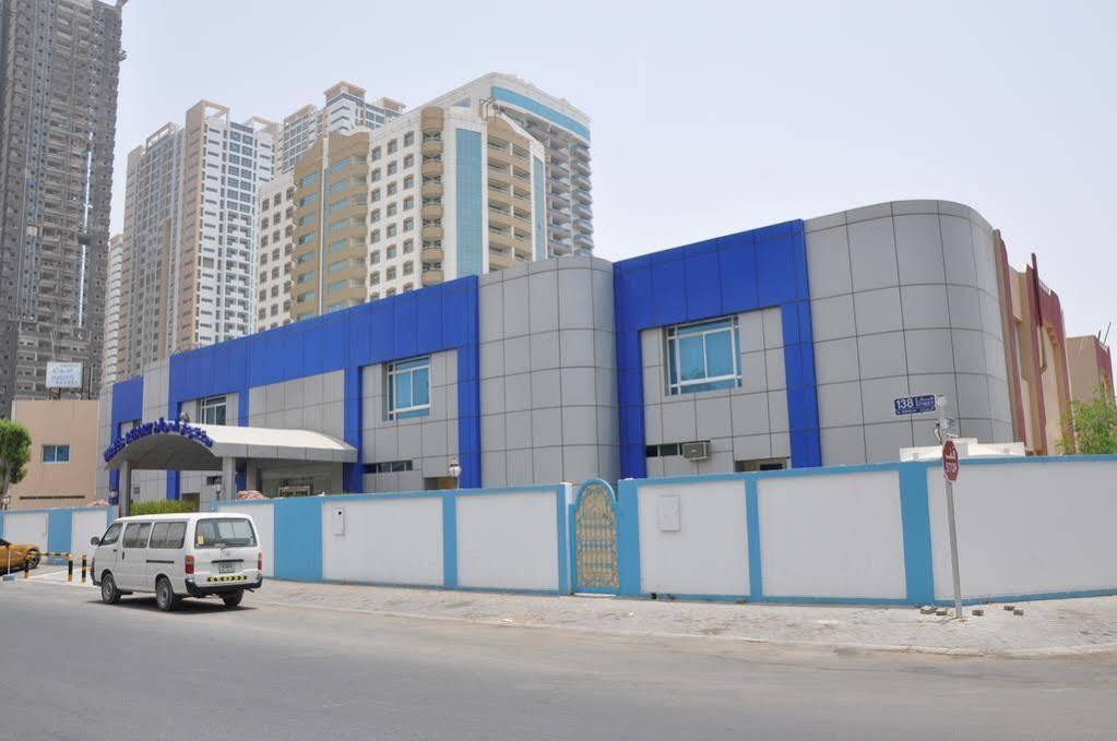 Oyo 366 Waves Hotel Ajman Eksteriør bilde